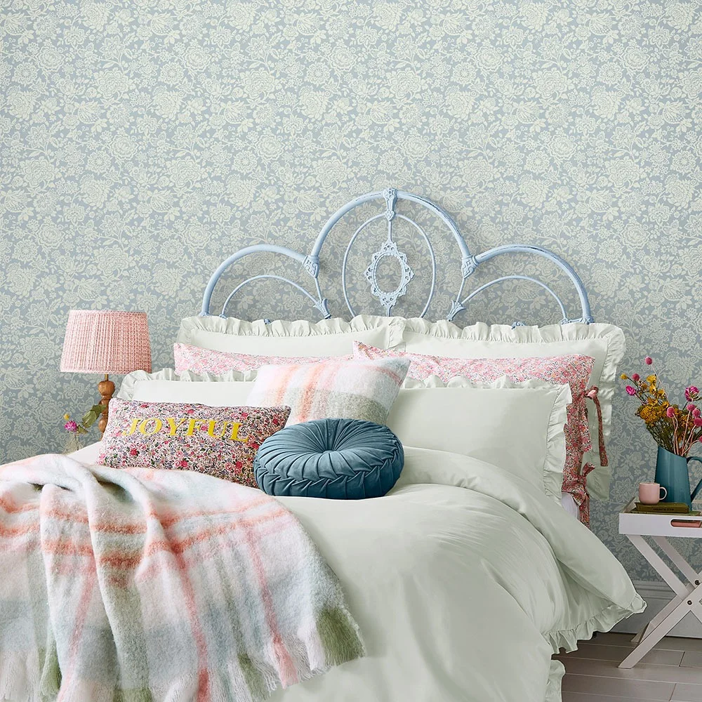 Graham & Brown Laura Ashley vol. 3 121073 Tapet Trailing Laurissa Blå