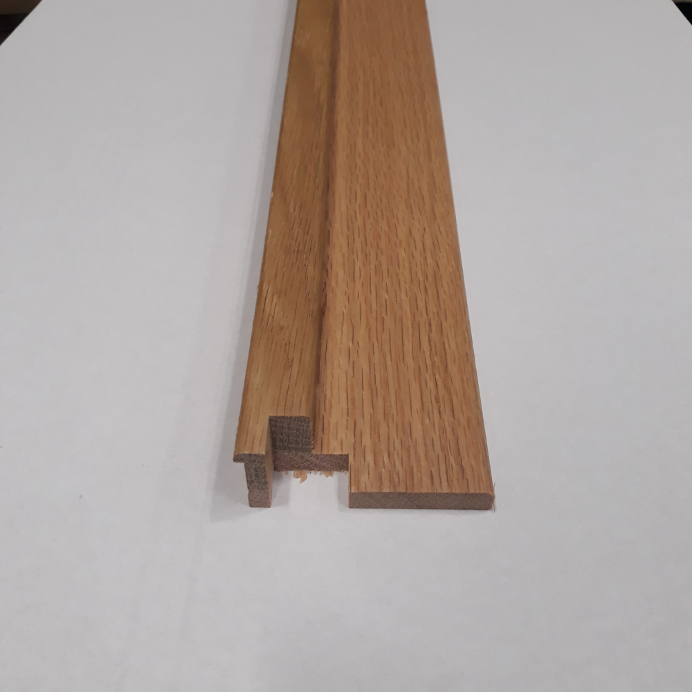 BADRUMSTRÖSKEL 26X68X730 EK LACKAD